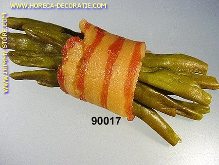 Green beans with bacon - imitation