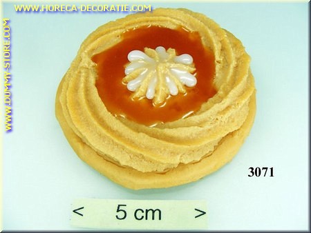 Biscuit with strawberry jelly - fake - dummy