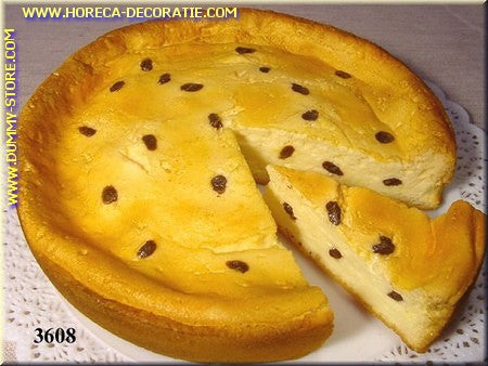 Cake with loose piece - fake - dummy