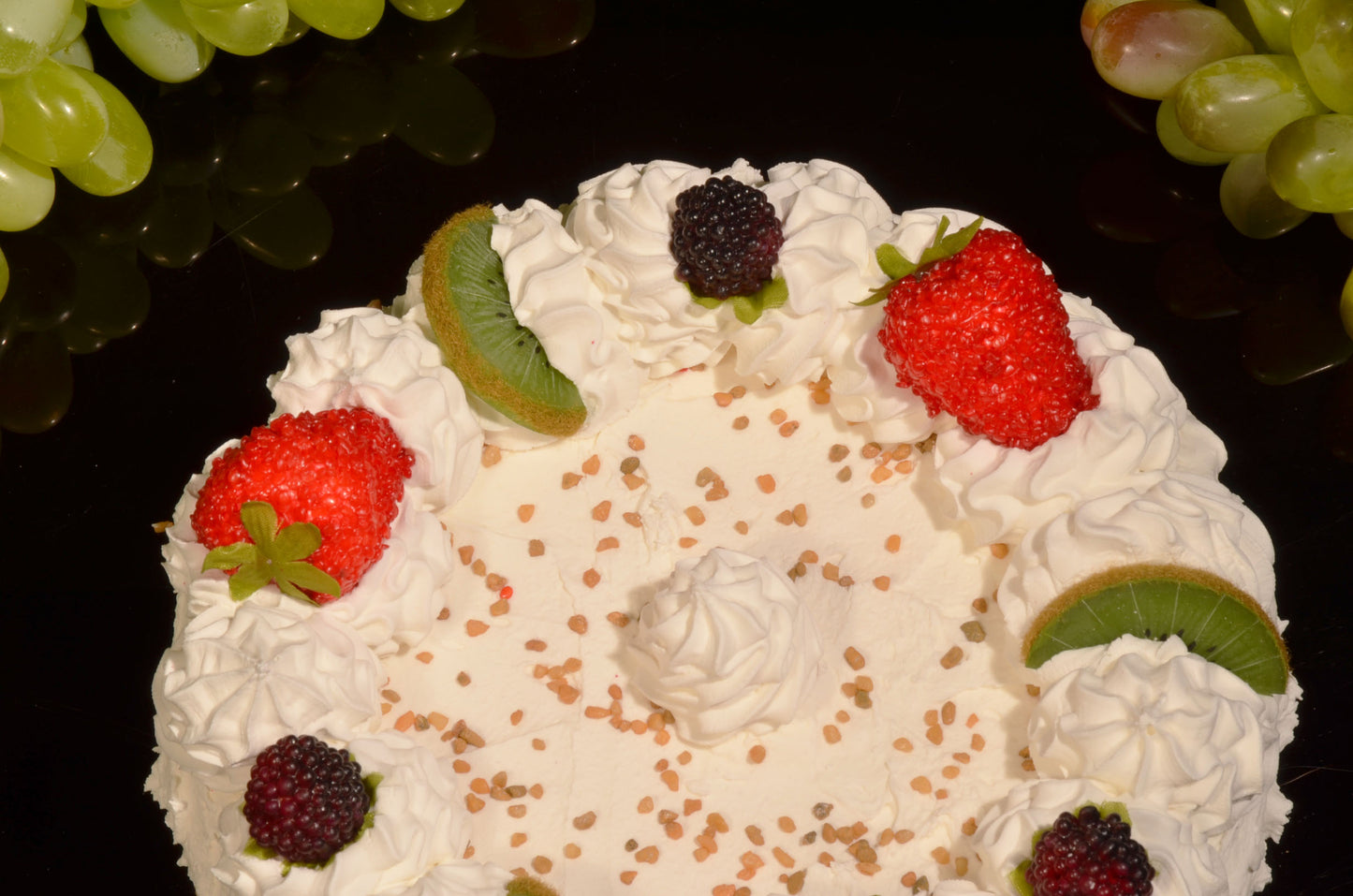 Strawberry Kiwi Raspberry Cream Cake (fake) Ø 23 cm dummy
