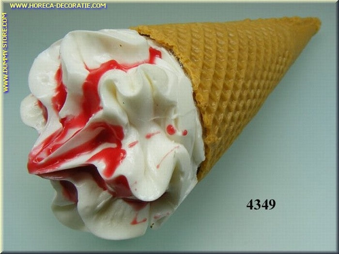 Cornetto aardbeien  (namaak)